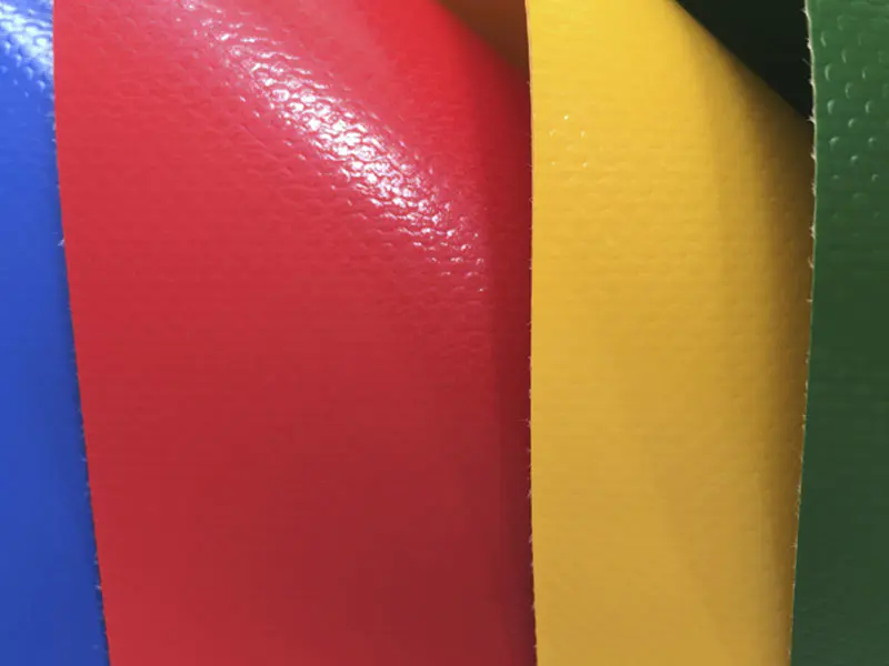 1050GSM 1000D30X32 カラフルな膜構造 PVC コーティングされたポリエステル生地